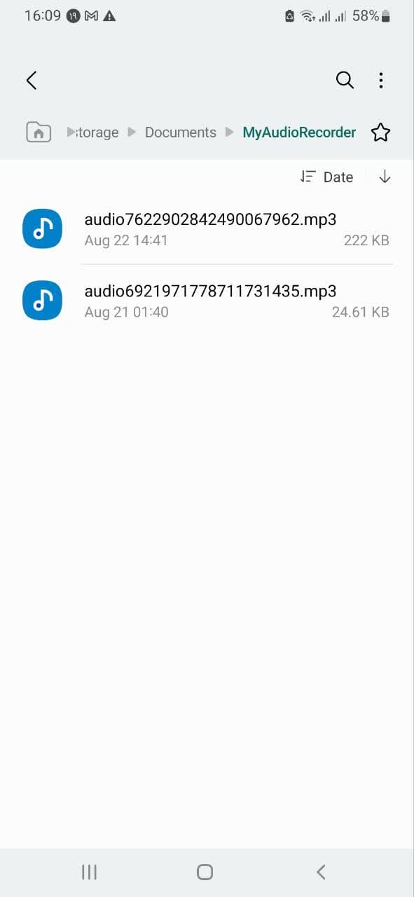 ذخیرۀ صدا هیا ضبط شده در اپلیکیشن با نام تصادفی در FileManager کاربر